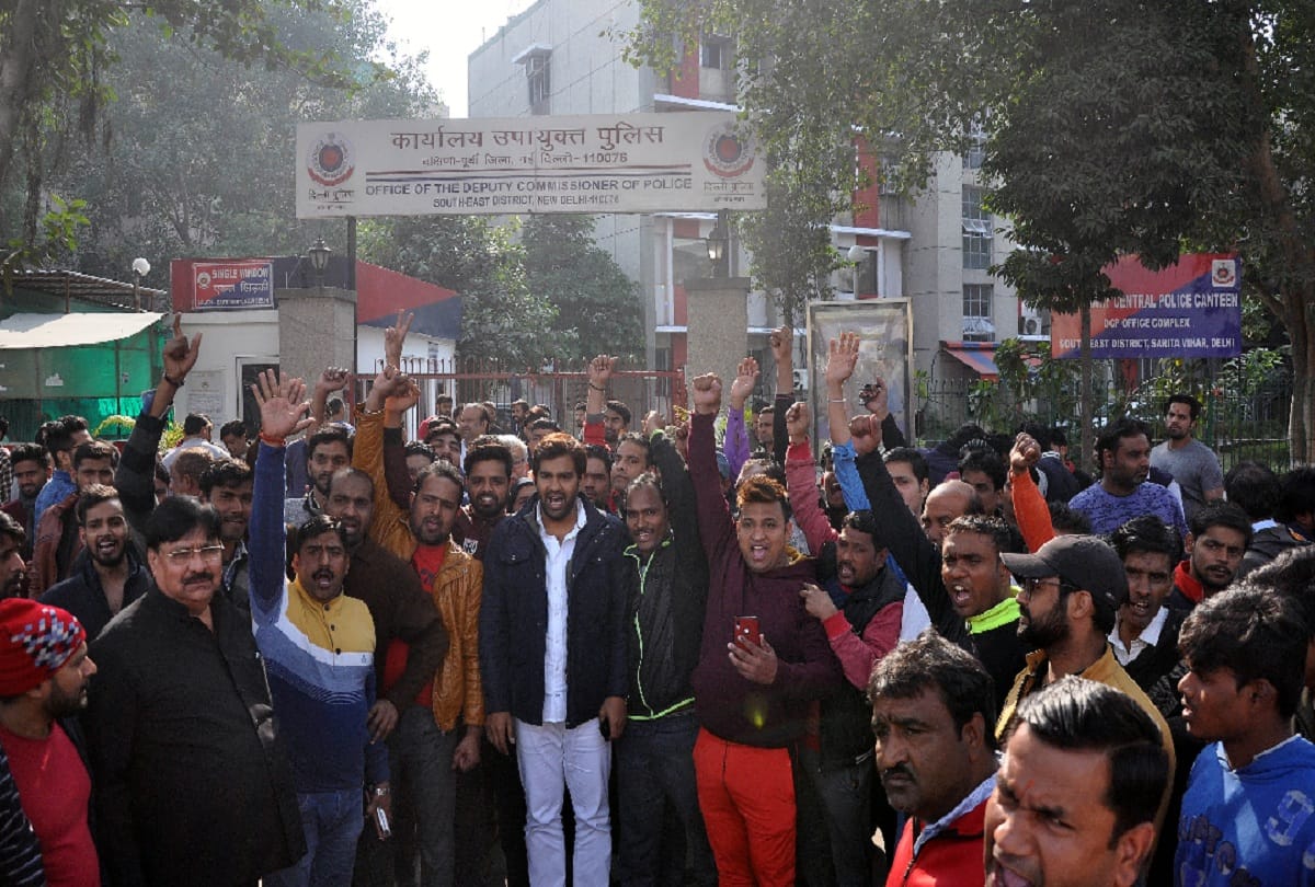 Tension in two communities regarding Facebook post in jasola