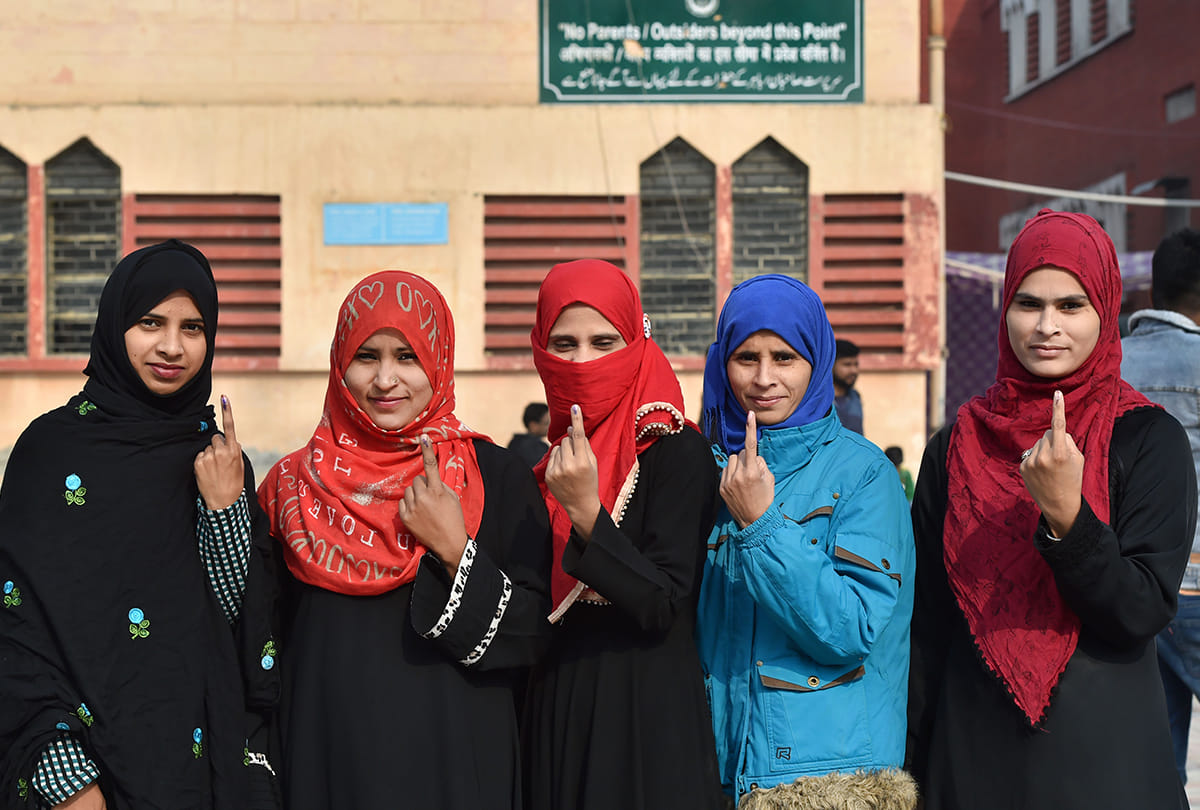 Delhi Elections 2020: Arvind Kejriwal again in exit poll, AAP, strong room, result date 11 feb