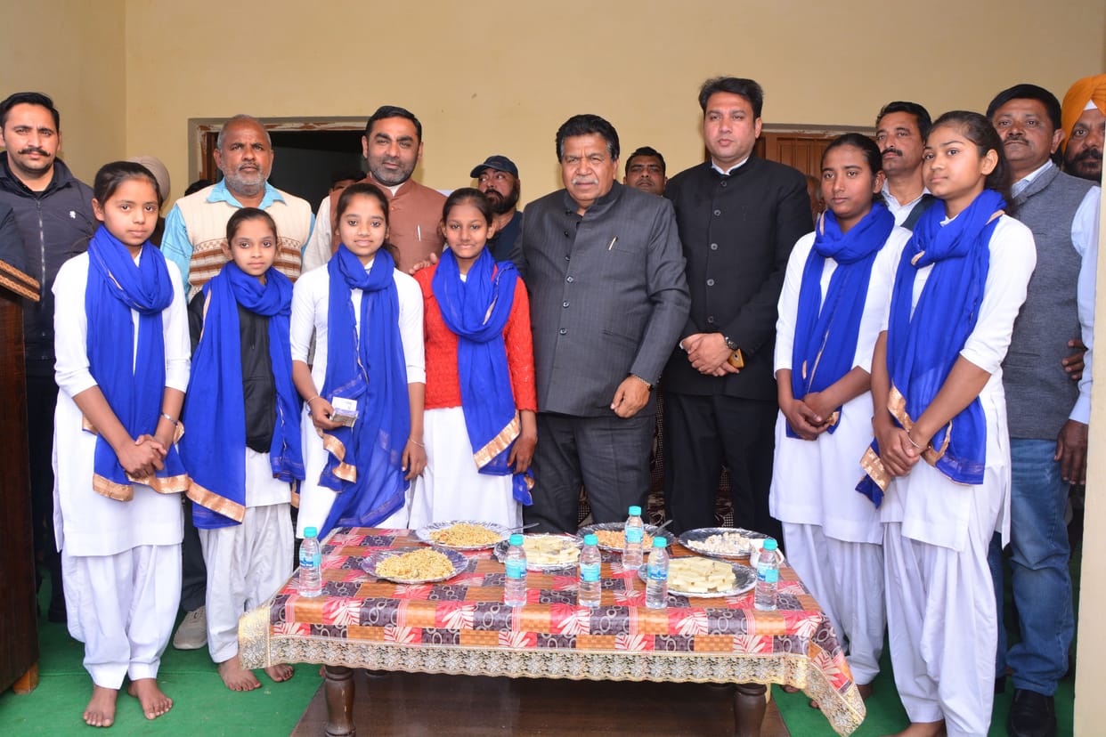 Person becomes great through karma: Gyanchand Gupta