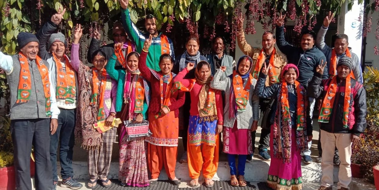 Many others, including some of the pradhans of Someshwar, subscribed to the BJP.