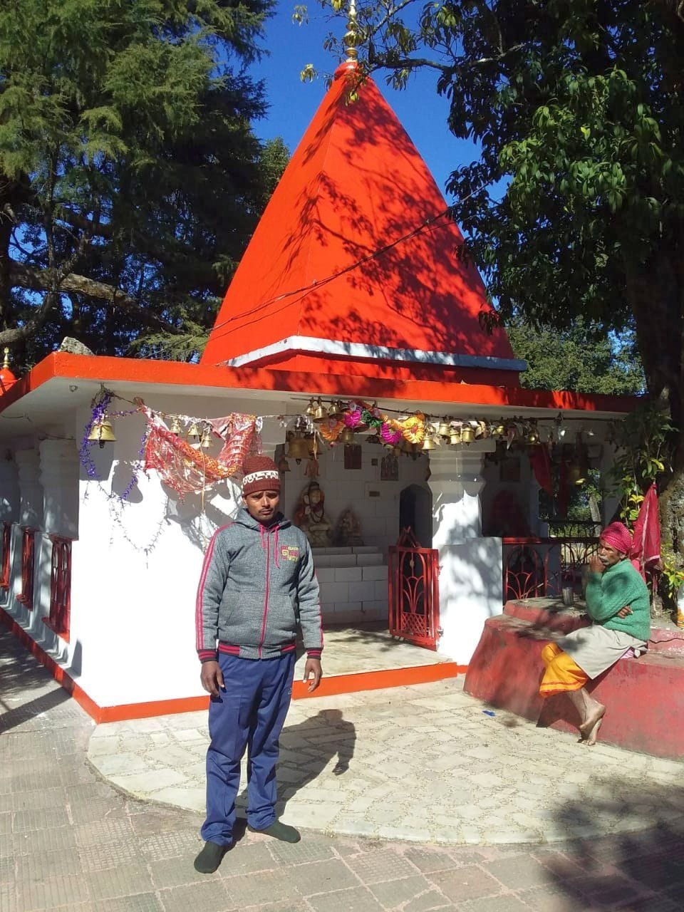Dhanlekh reached soldiers to worship from Bihar when brothers are admitted in army