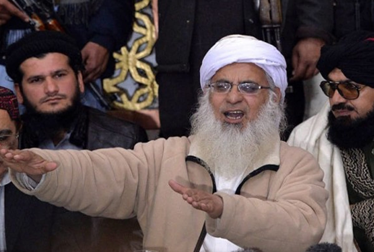 Maulana Abdul Aziz Occupy Red Mosque Supporting Terrorist Attack On School In Pakistan