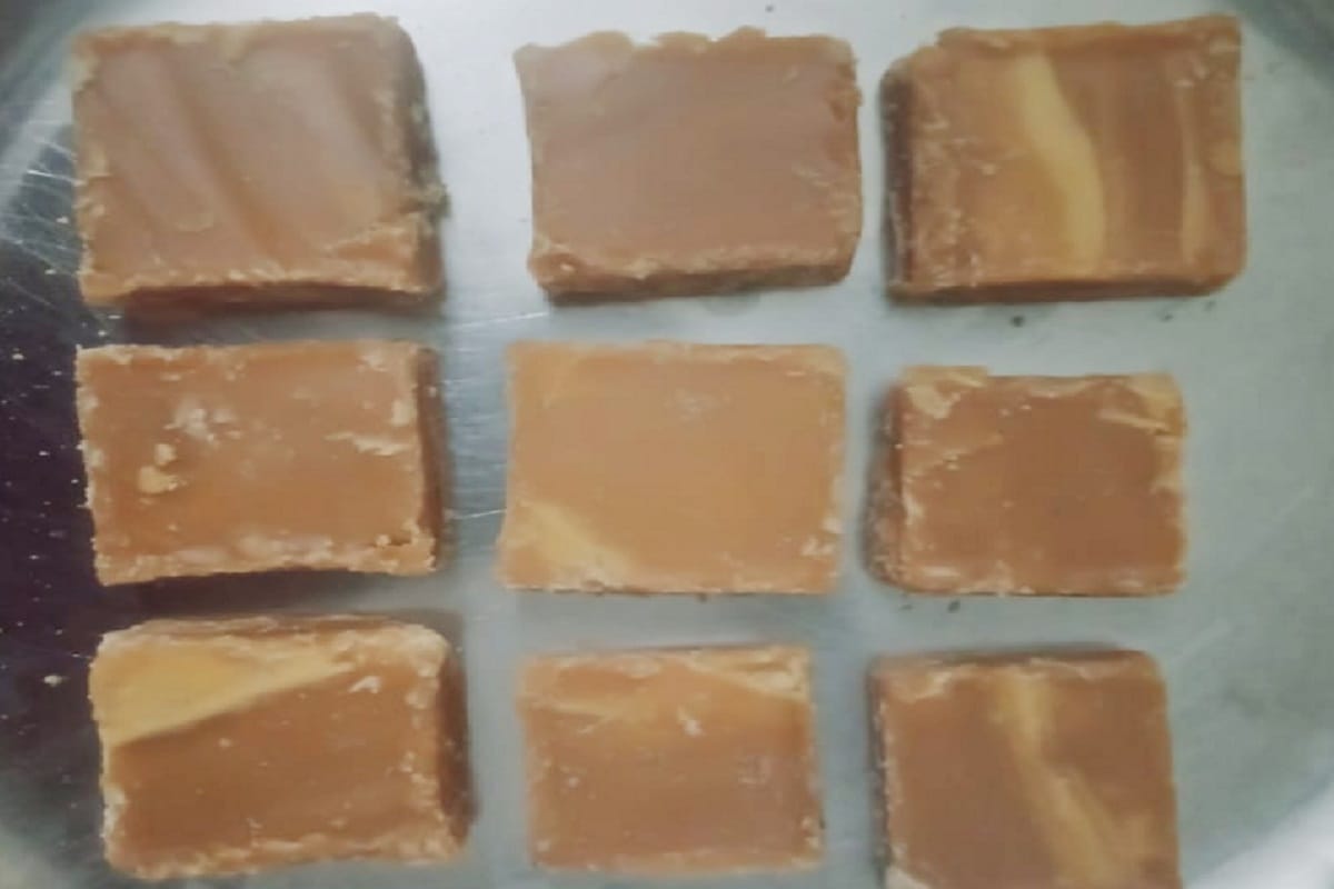 Ten types of jaggery are made from mango and cardamom in Muzaffarnagar of Uttar Pradesh