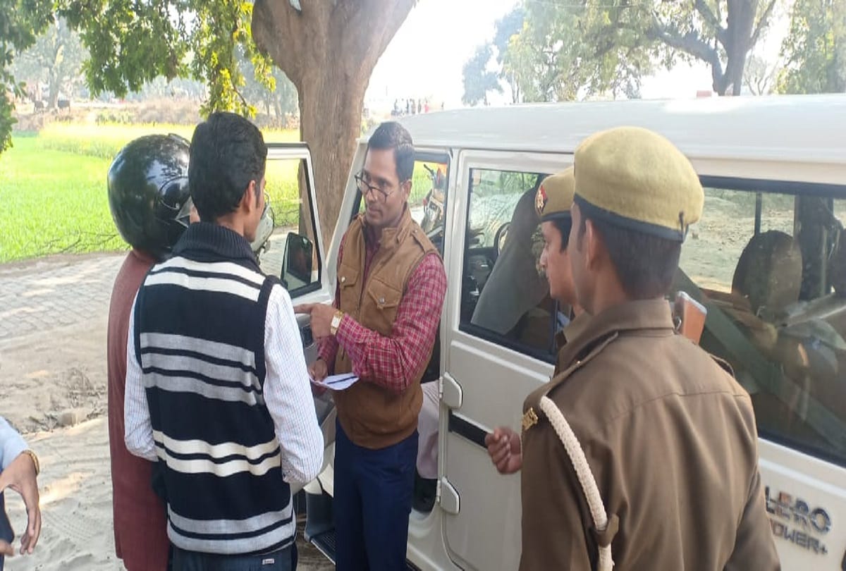 Attack on ARTO in Prayagraj, vehicle vandalism