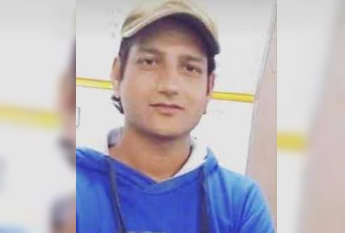 Rajesh pandey become sonia after gender change railway staff faces identity crisis in Gorakhpur