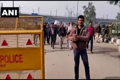 शवयात्रा के लिए खुली सड़क