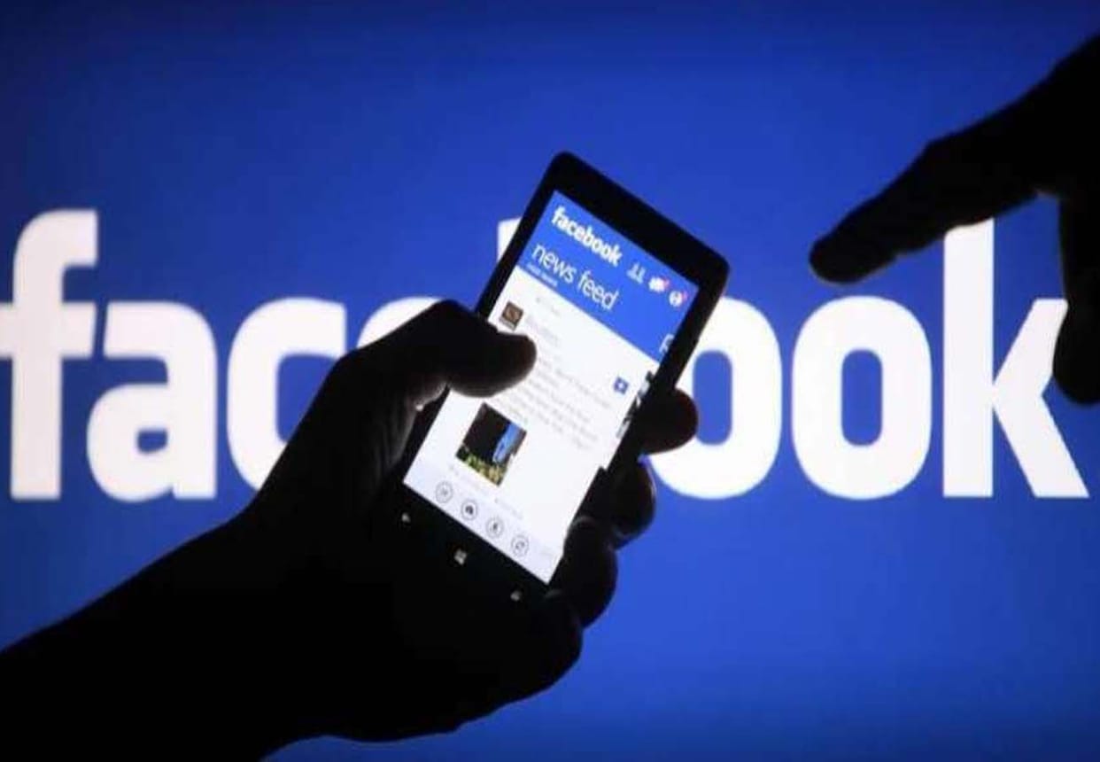 accused uploaded the post on Facebook with a gun  in hand in mahoba
