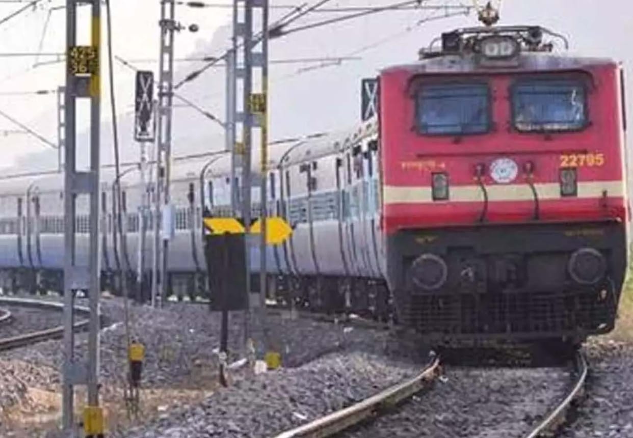 track was interrupted for two and a half hours due to signal failure in jalaun