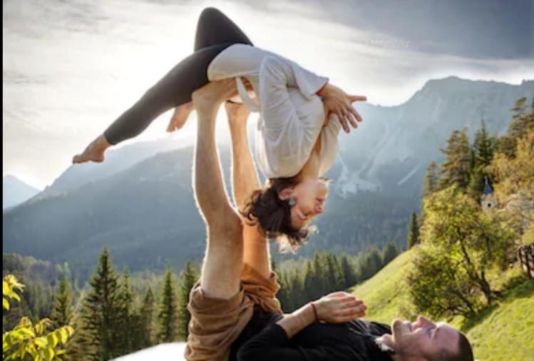 valentine day 2020 how to do acro yoga with partner