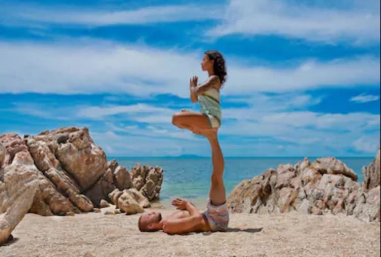 valentine day 2020 how to do acro yoga with partner