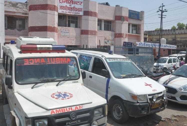Over 1500 Ambulances Running Against Standard In City Of Tajmahal