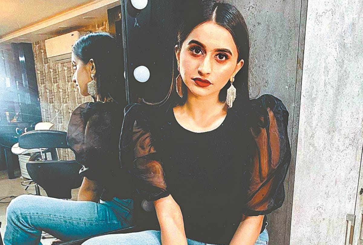 blogging craze of youths in lucknow