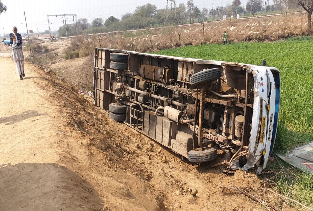 Bus Accident in Govardhan Mathura Return From Marriage
