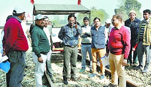 CRS inspects track from Pilibhit to Bhopatpur