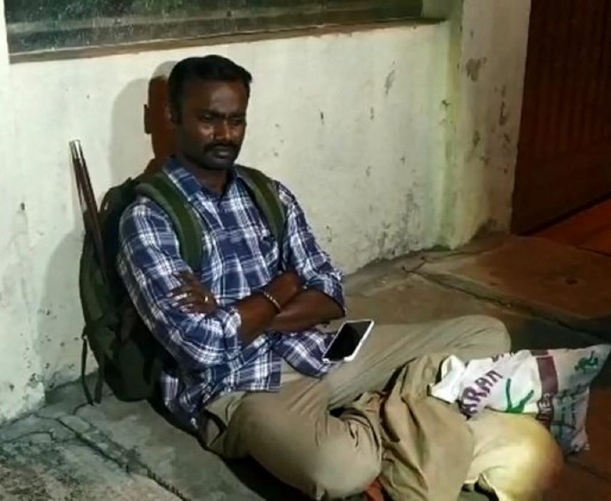 Exwife not allowed meet children SP sitting on dharna outside the house