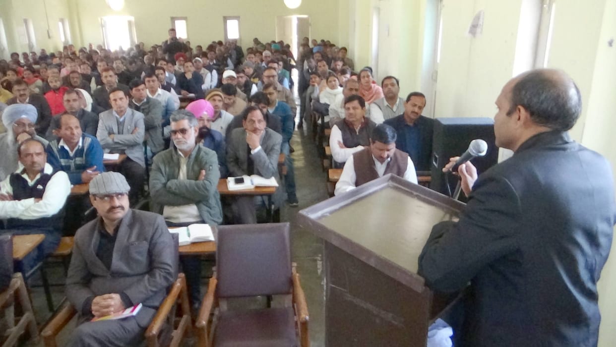 meeting of school principals, examination, result, dc, fatehabad