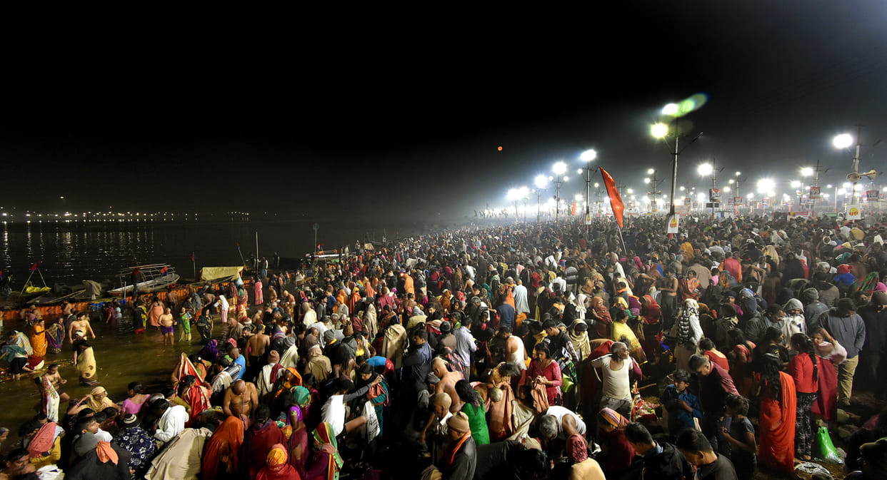 The waves of faith rose at the confluence