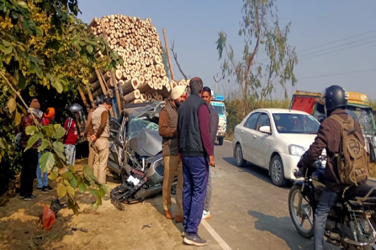 Four peoples died and one injured in accident at Saharanpur