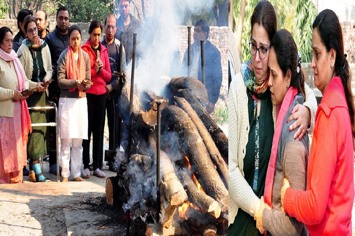 Daughters have cremated his father in Saharanpur