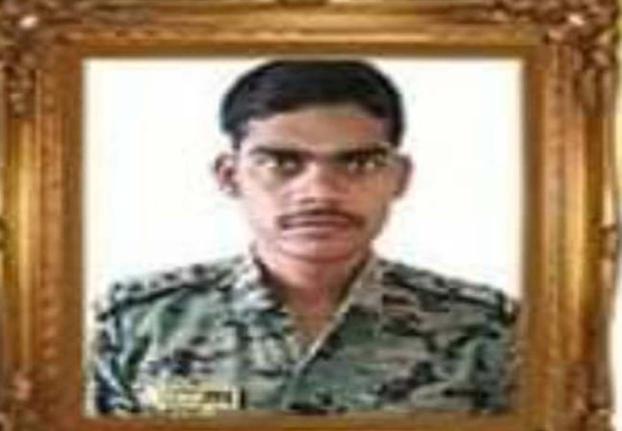 Banda's jawan martyr in an encounter with Naxalites in Chhattisgarh