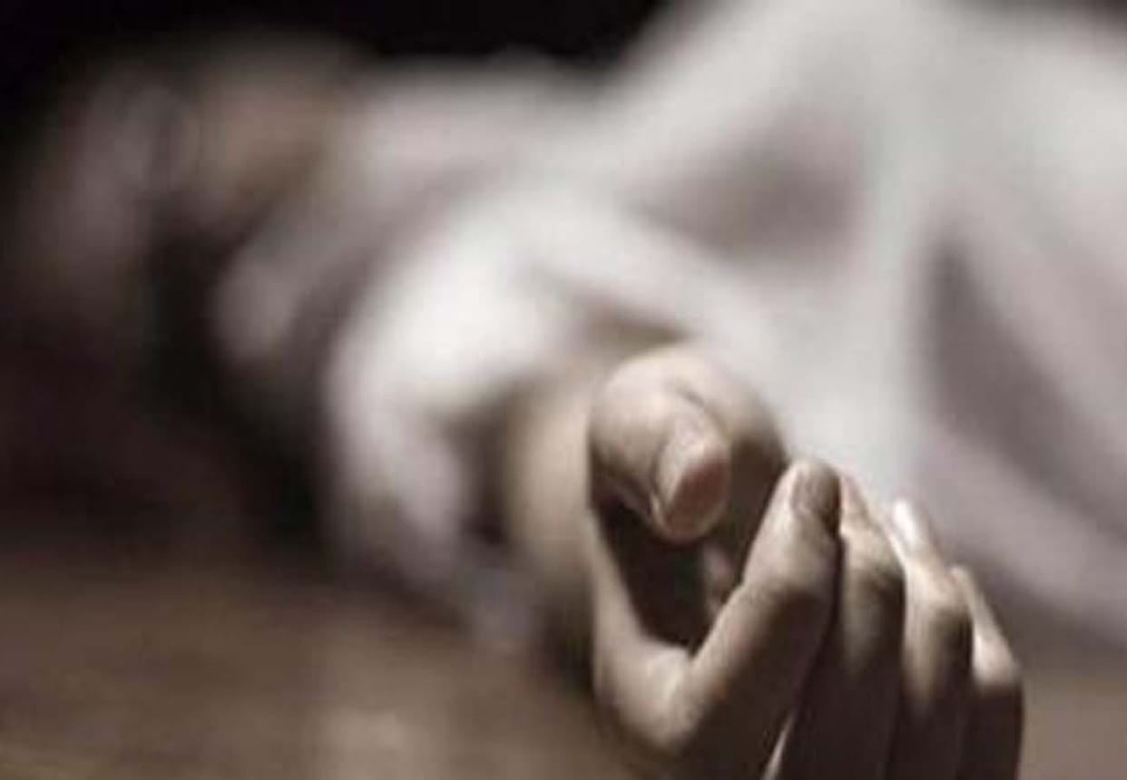 girl commits suicide in bithoor kanpur