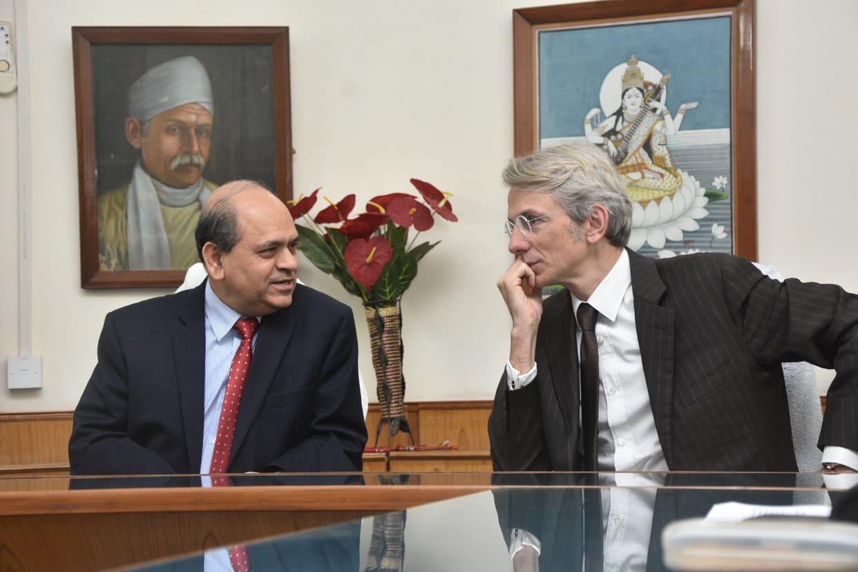 France will contribute in promoting the art of Kashi