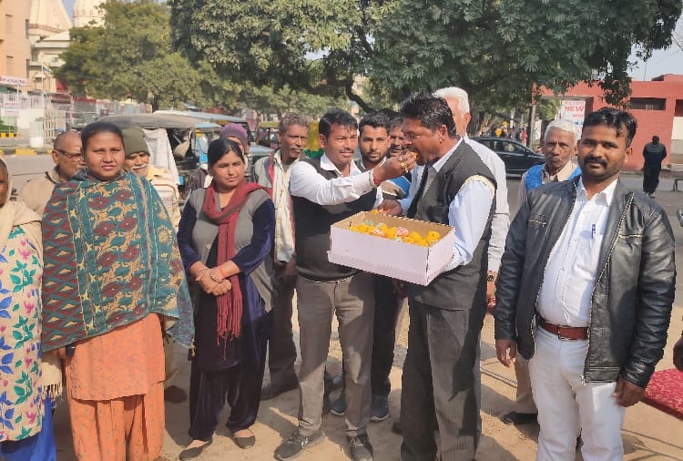 Party workers of Punjab and chandigarh celebrated Aam Aadmi Party's victory