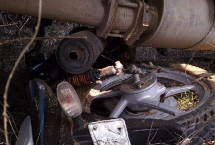 Husband and wife died in a road accident at Agroha