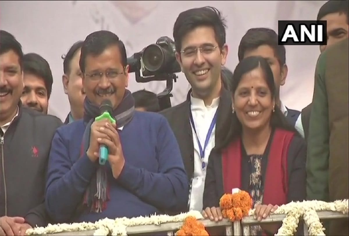 Kejriwal master who roamed country and abroad improved condition of government schools in Delhi