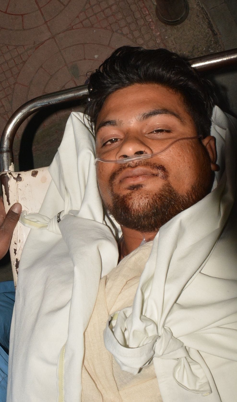 11 million rupees looted by cashier