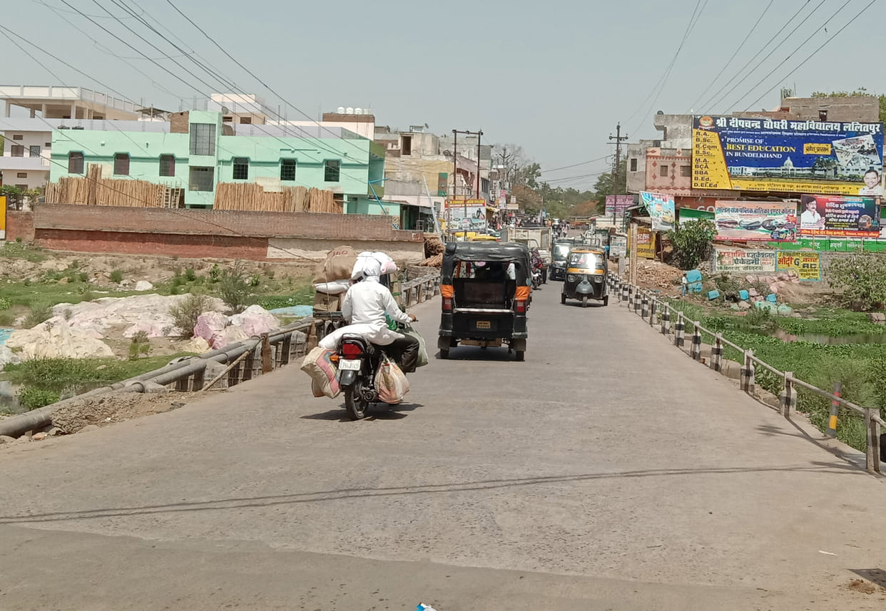 Construction of bridges stuck with budget