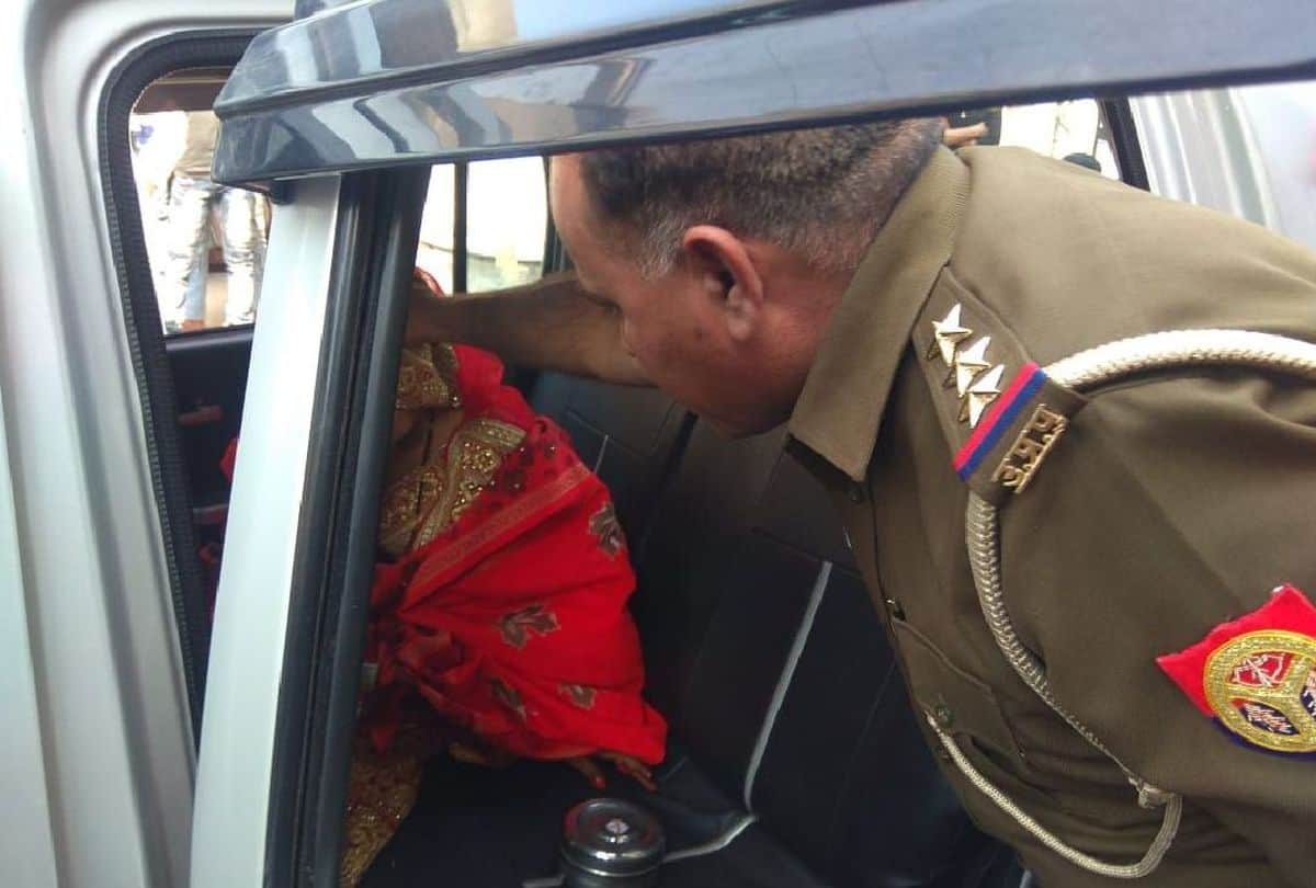 vidai of bride in police security after clashes in agra