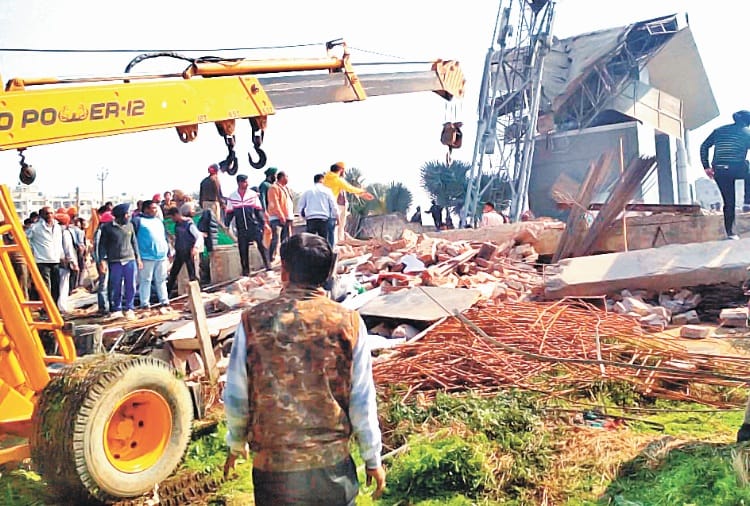 Council submits report to SDM in case of building demolished in Kharar