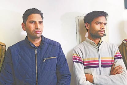 two smugglers caught with money and gold during vehicle checking in lucknow
