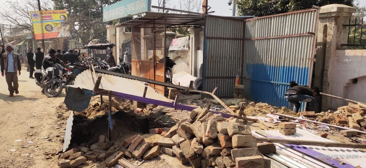 Encroachment removed on administration's warning