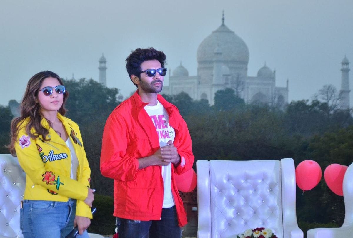 Love Aaj Kal Actress Sara Ali Khan in Amar Ujala MyCity Talks in agra