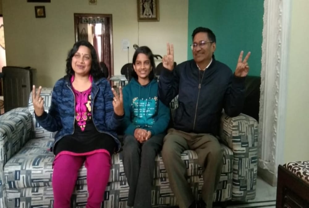 Delhi Election Results 2020: AAP Arvind Kejriwal Sister celebrating Brother Winning Photos