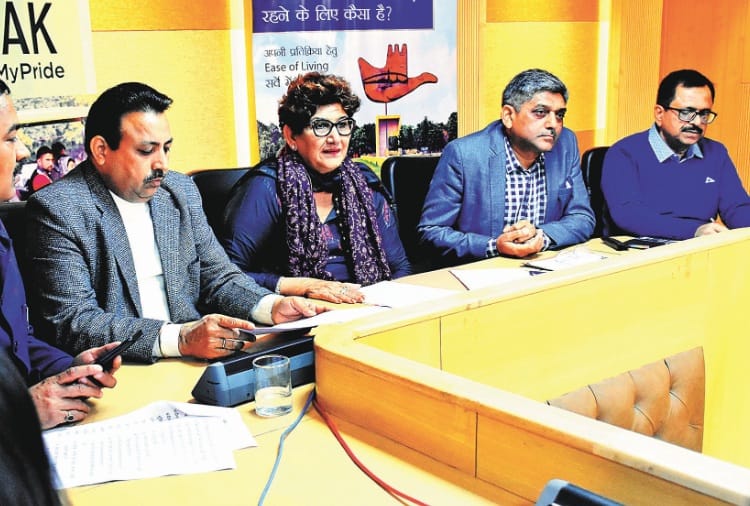 High court rebuked on shabby roads, Mayor Rajbala Malik said, where are the bad roads
