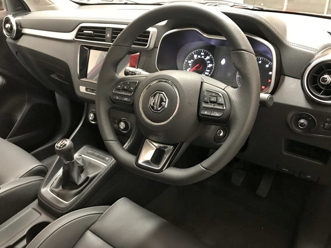 mg zs petrol launch date in india mg zs petrol price mg zs petrol specifications mg motor