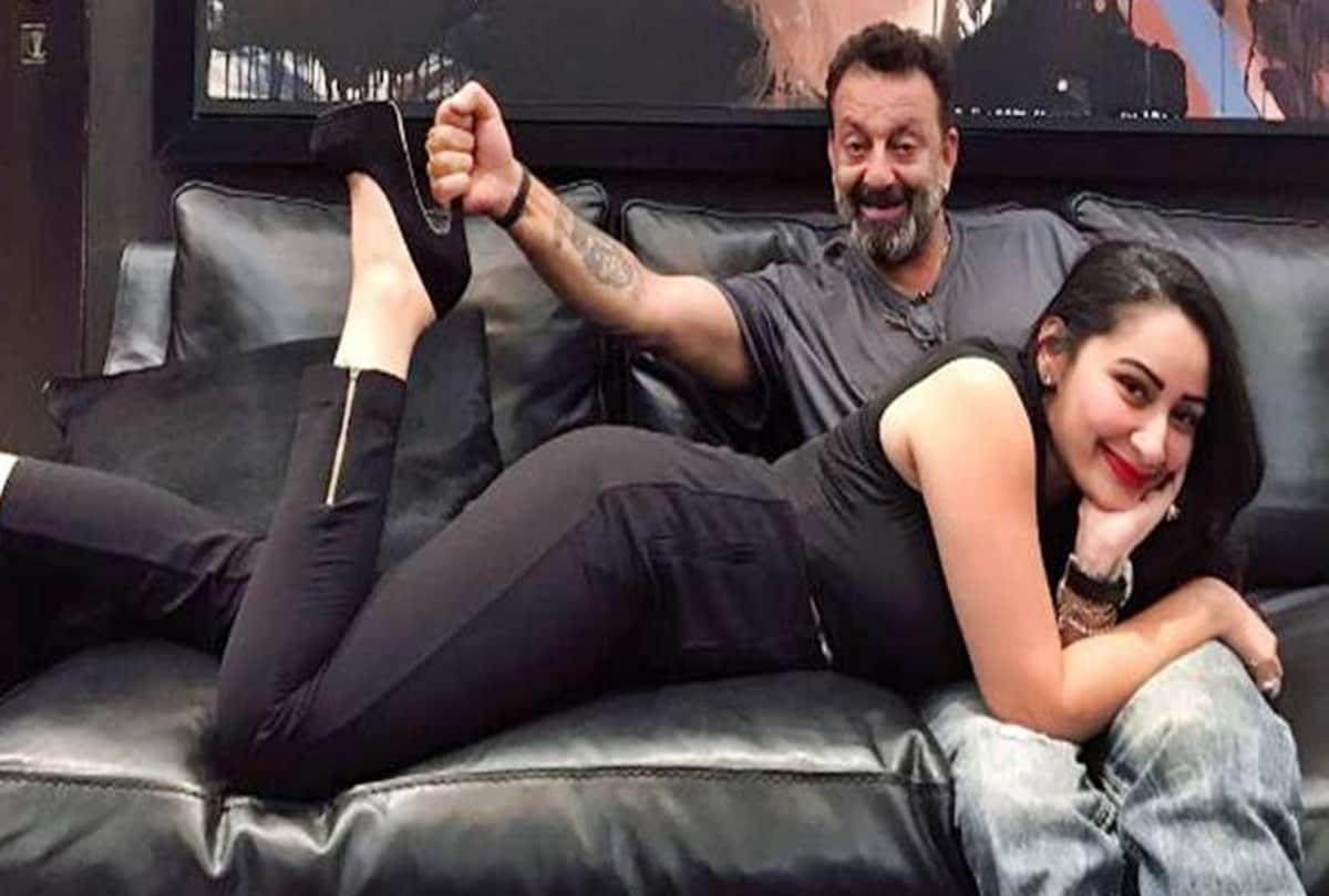 Sanjay Dutt and Manyata Dutt romantic wedding anniversary instagram post is viral