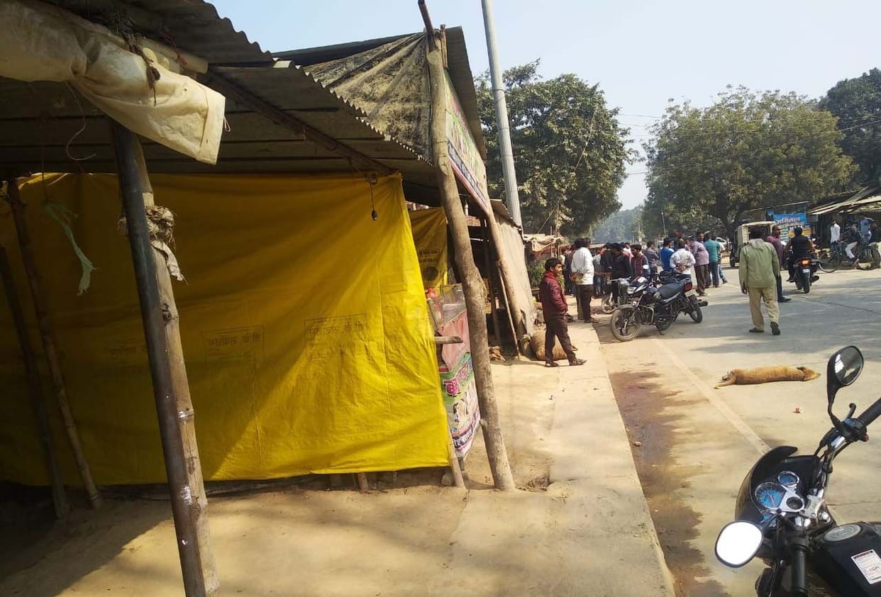 Orgy of overbearing in Udayaidih, run and beaten by shopkeepers