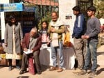 समनेट के जागरुकता कार्यक्रम को समर्थन जताते पालिकाध्यक्ष प्रकाश जोशी।