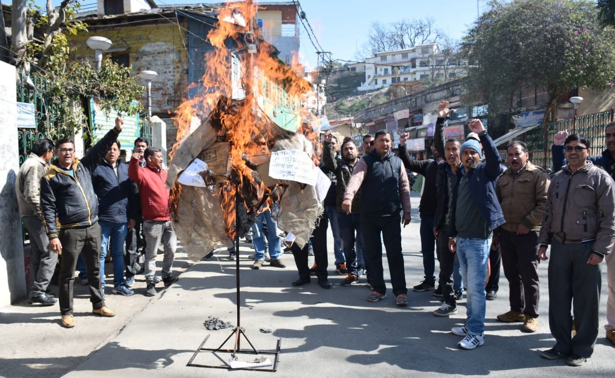Mannequin of leaders who support reservation in promotion