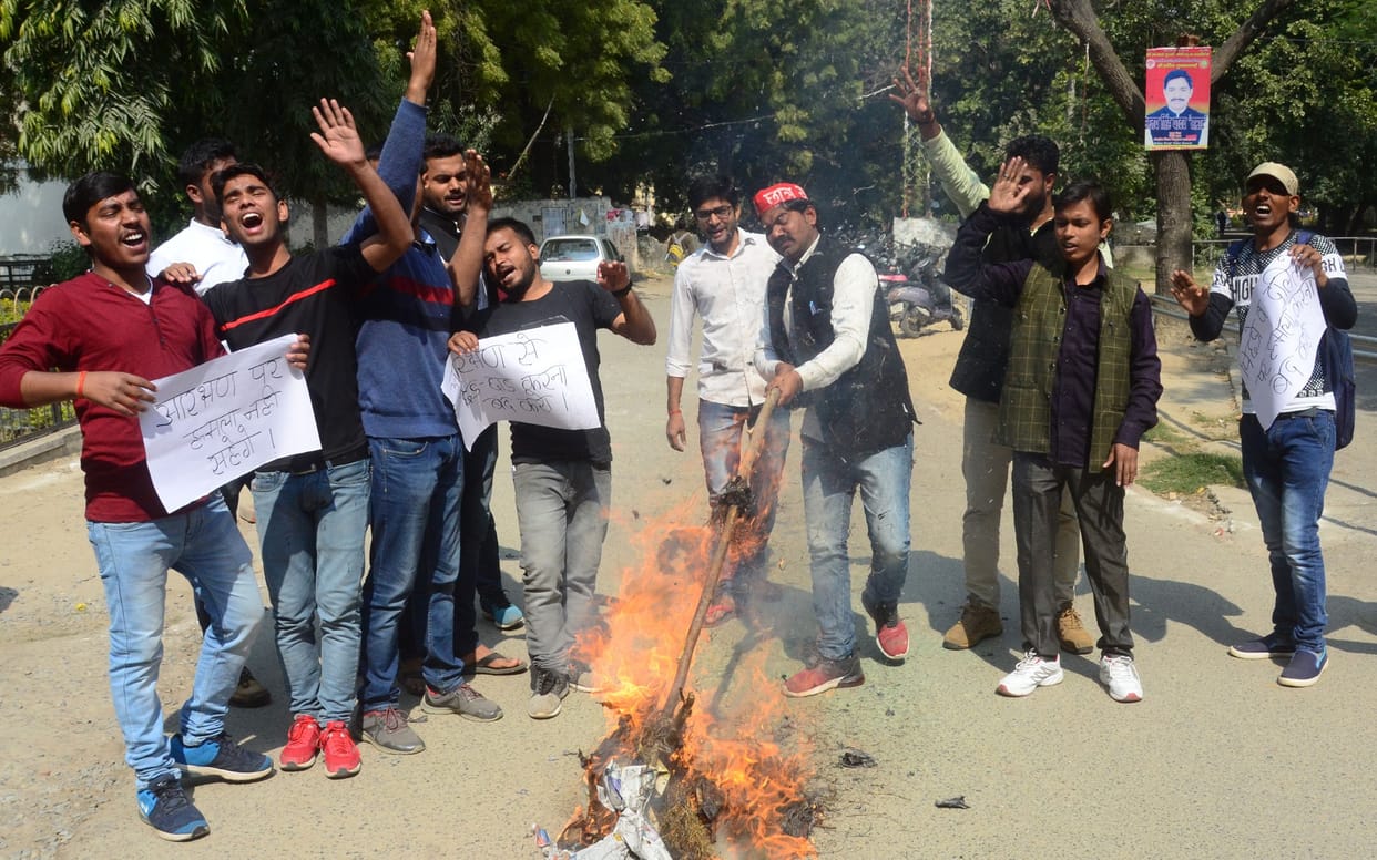 AAP workers celebrate celebrations in Delhi elections