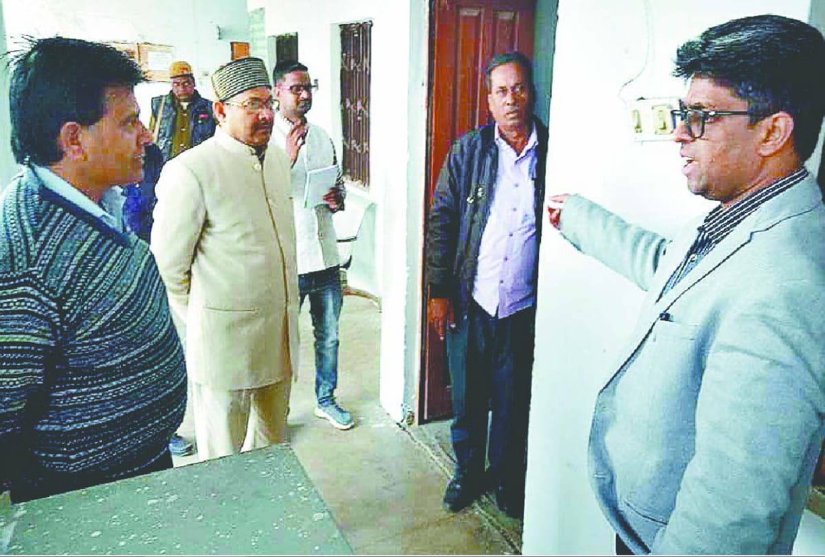 DM inspection flood section in Basti investigation of financial records