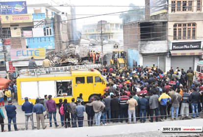 Building Collapsed After A Fire Broke Out In talab tillo Jammu City, three firefighters dead