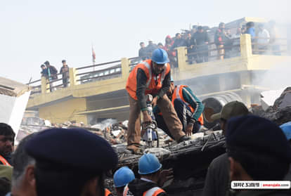 Building Collapsed After A Fire Broke Out In talab tillo Jammu City, three firefighters dead