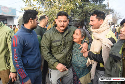 Building Collapsed After A Fire Broke Out In talab tillo Jammu City, three firefighters dead