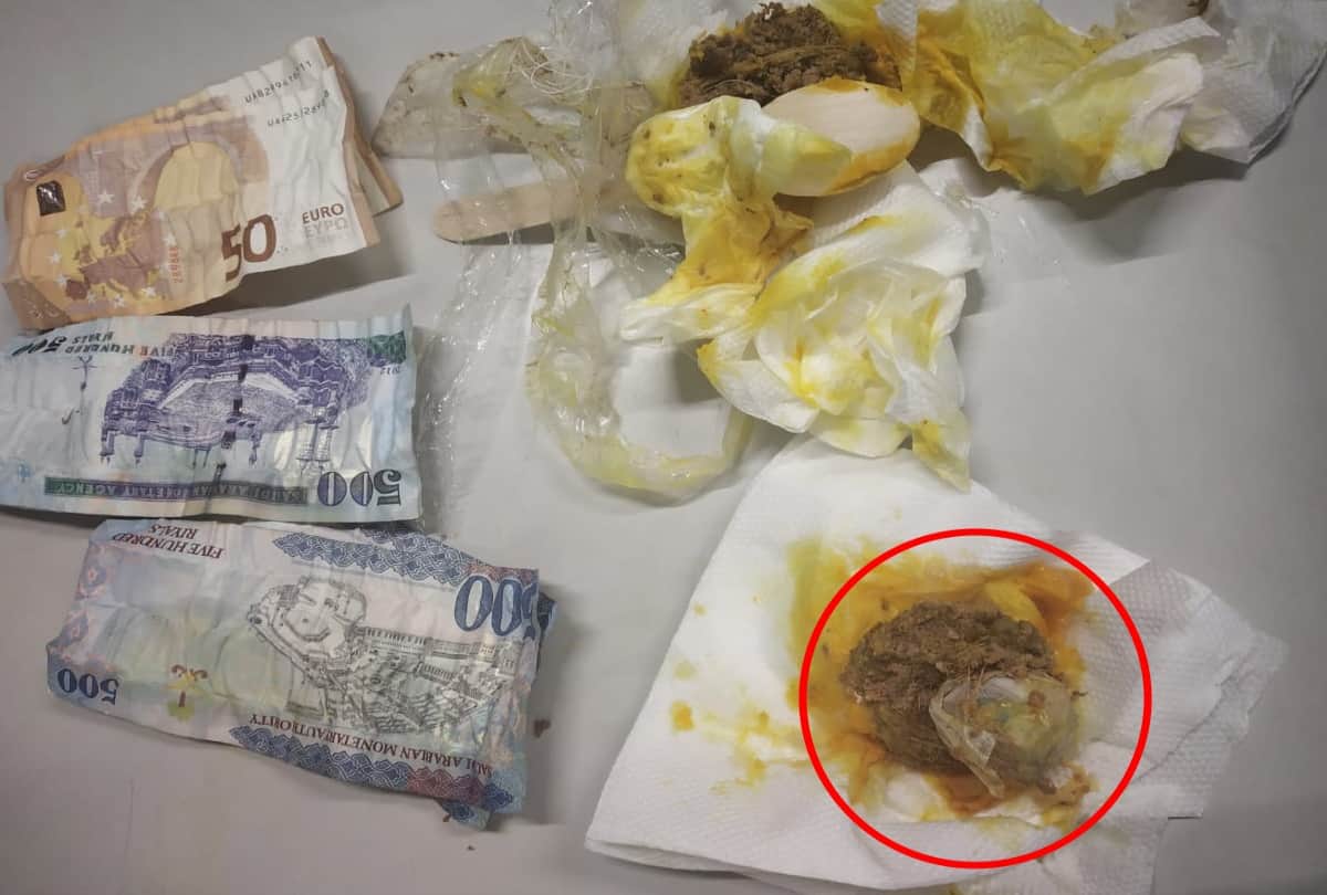 Man caught with more than fourty lakh foreign currency hiding in peanuts and mutton at IGI airport