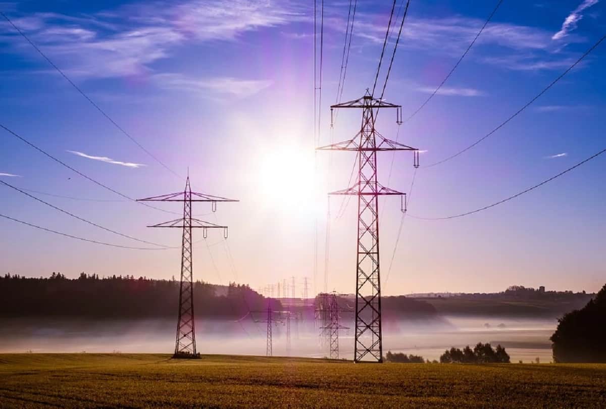 Hong Kong scientists developed Renewable energy generator powered by rainfall